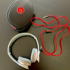 BEATS solo white/red/grey